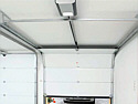 Zamontowana brama garażowa z automatyką